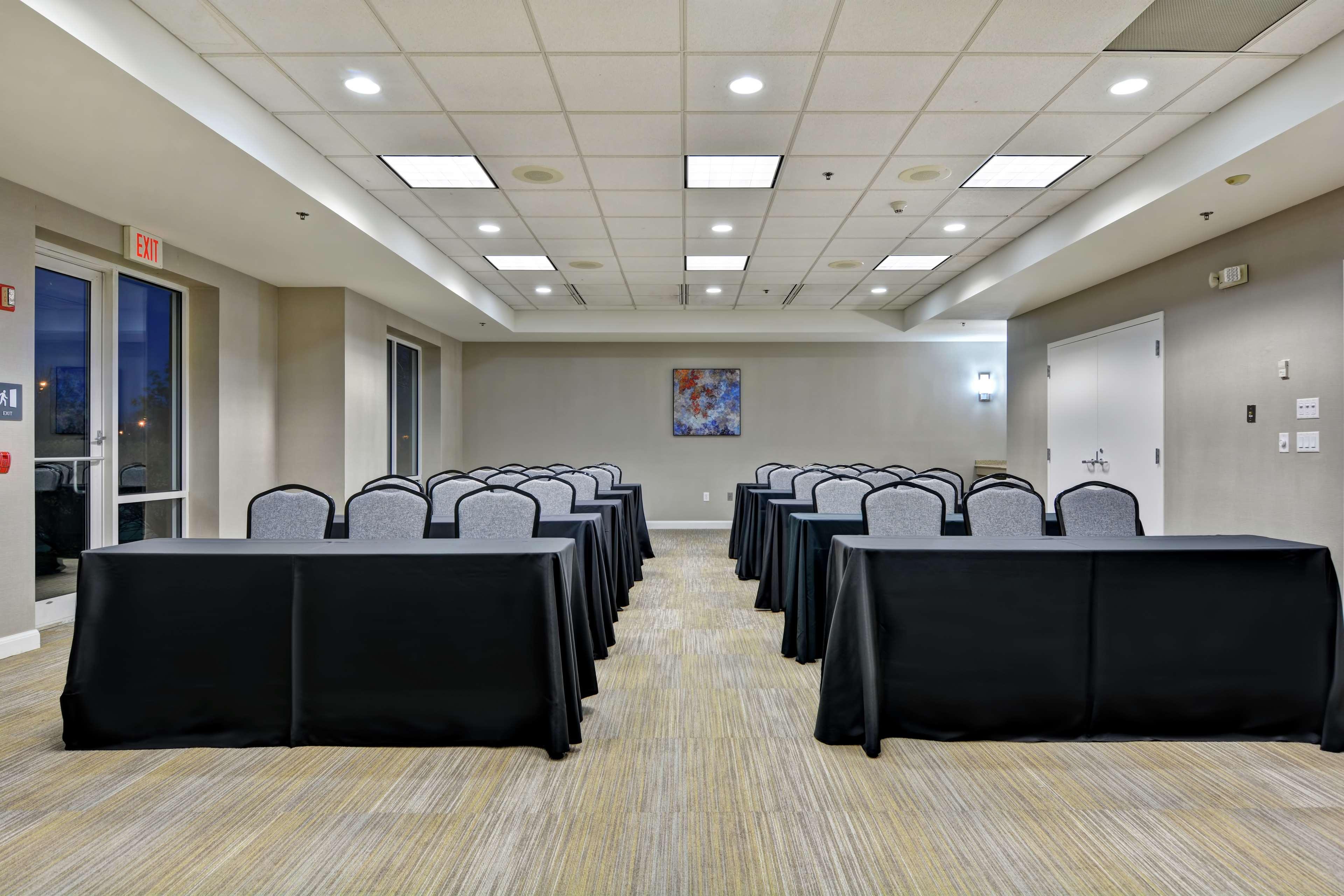 Hilton Garden Inn Appleton/Kimberly Екстериор снимка